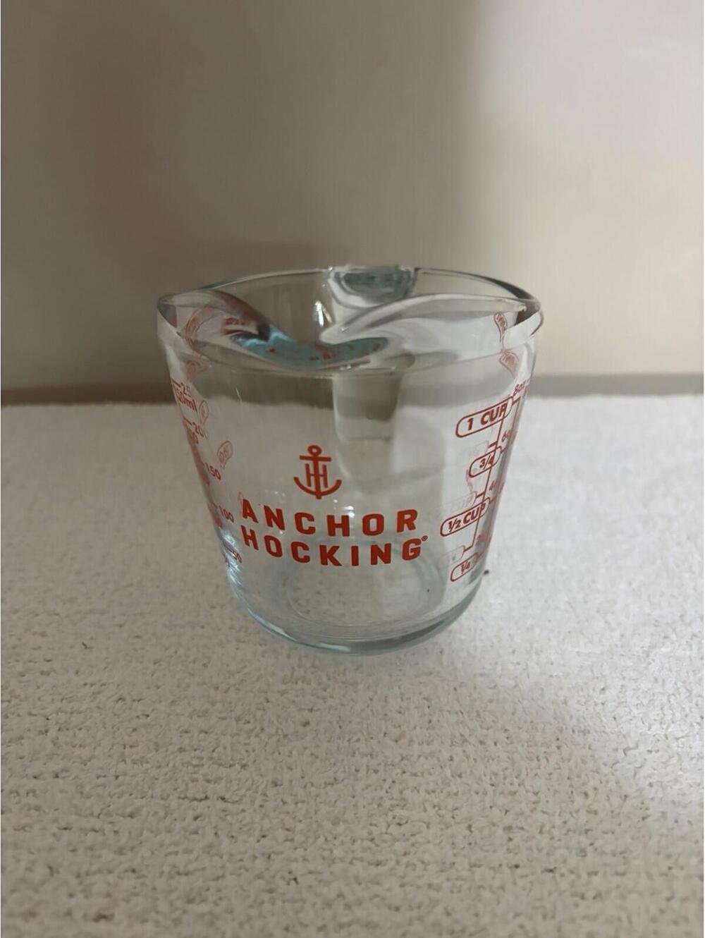 Anchor Hocking 2 Cup Glass Measuring Cup  Red Lettering